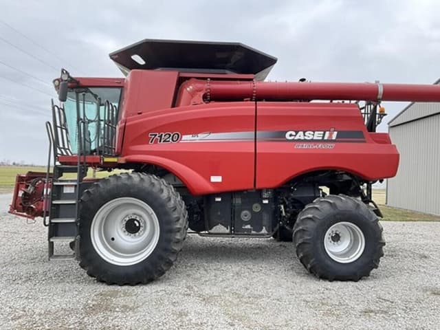 Image of Case IH 7120 equipment image 3