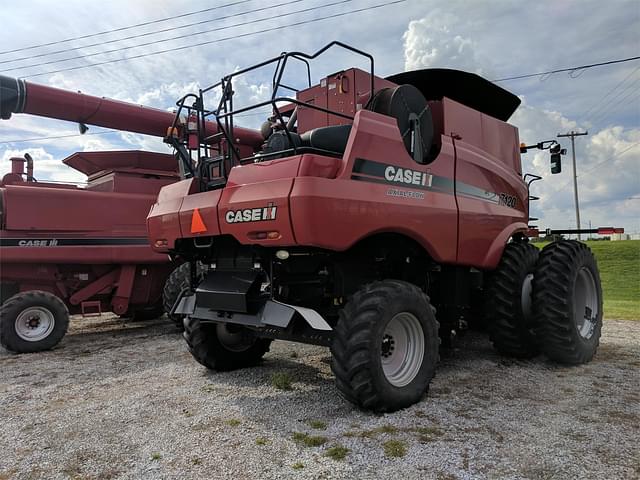 Image of Case IH 7120 equipment image 3