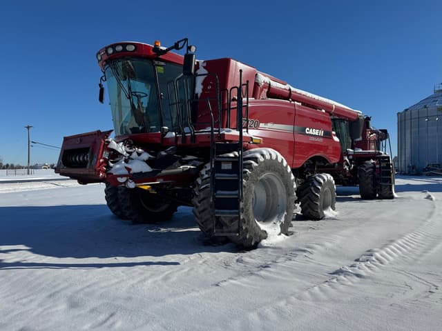 Image of Case IH 7120 equipment image 1