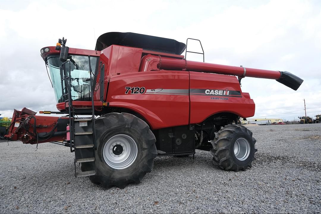 Image of Case IH 7120 Primary image