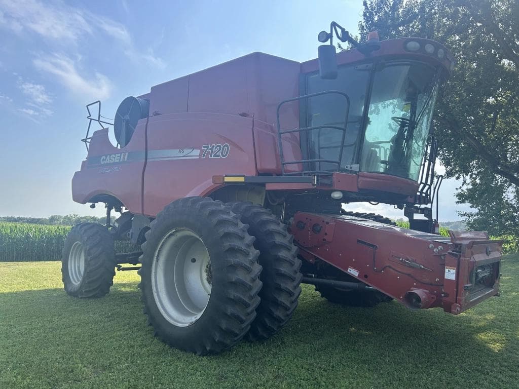 Image of Case IH 7120 Image 1
