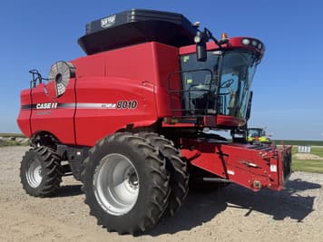 Main image Case IH 8010