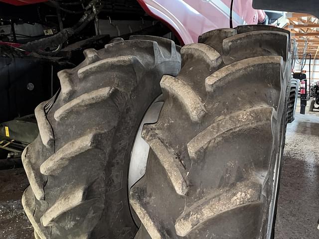 Image of Case IH 8010 equipment image 3