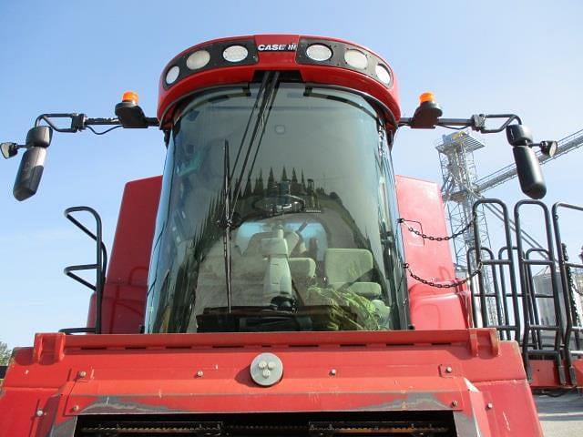 Image of Case IH 8120 equipment image 4