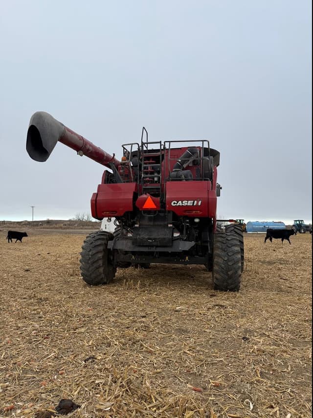 Image of Case IH 8120 equipment image 4
