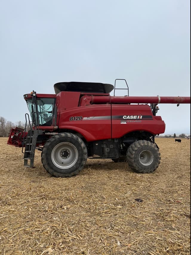 Image of Case IH 8120 equipment image 3