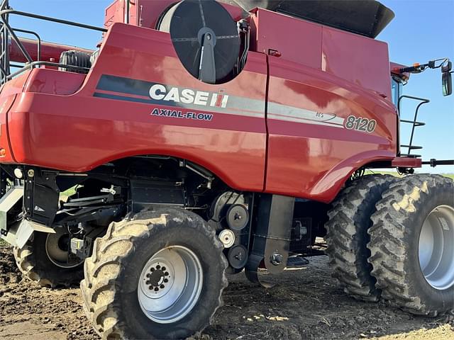 Image of Case IH 8120 equipment image 3