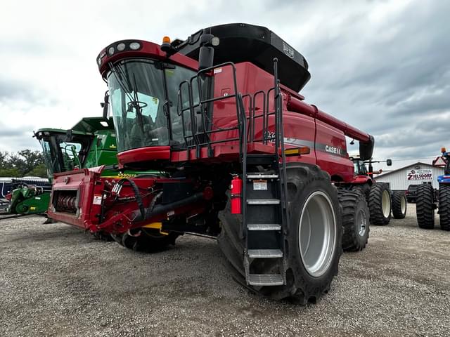 Image of Case IH 8120 equipment image 2