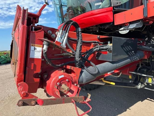 Image of Case IH 8120 equipment image 4