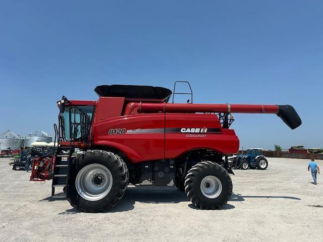 Image of Case IH 8120 equipment image 2
