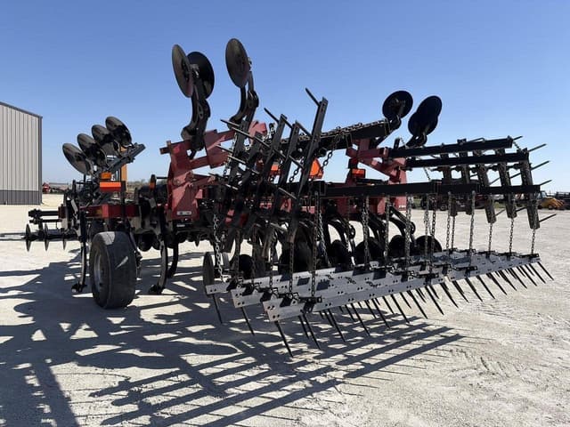 Image of Case IH Ecolo-Tiger 870 equipment image 4