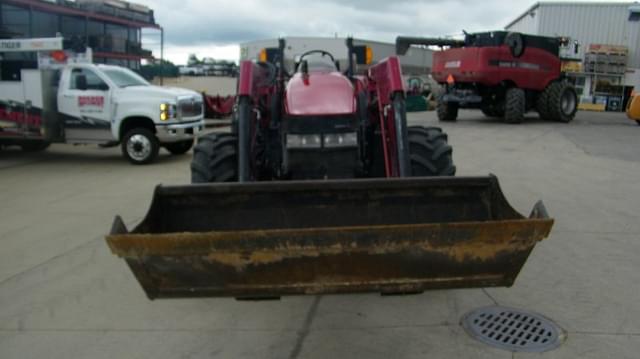 Image of Case IH Farmall 105U equipment image 4