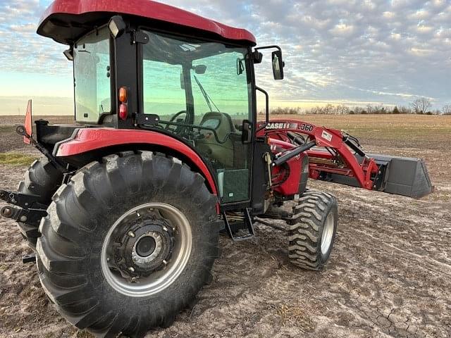 Image of Case IH Farmall 55 equipment image 2