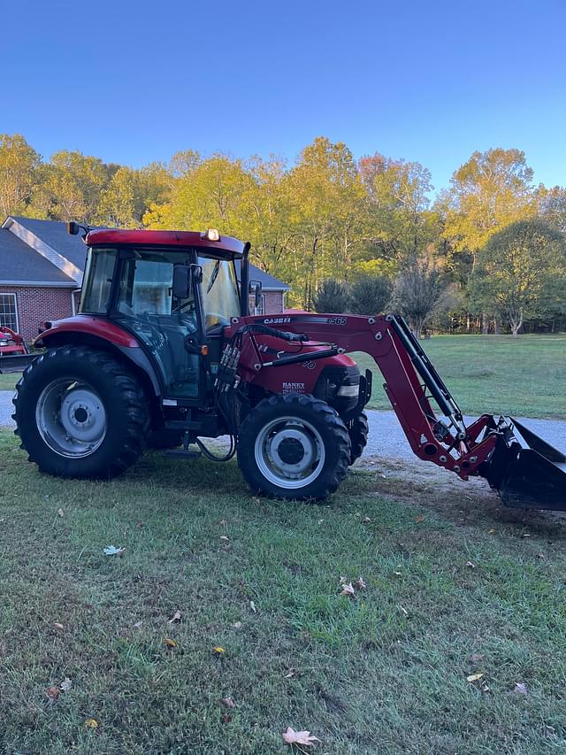 Image of Case IH Farmall 70 equipment image 1