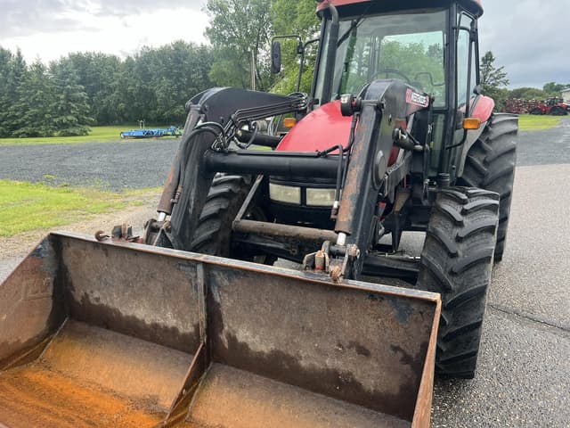 Image of Case IH Farmall 95 equipment image 4