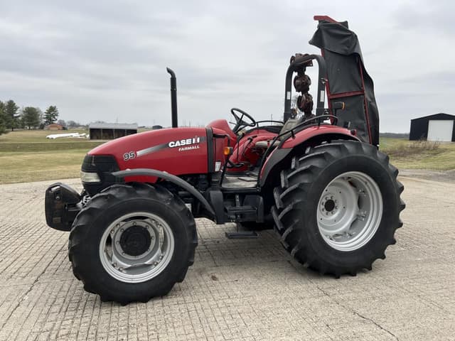 Image of Case IH Farmall 95 equipment image 4