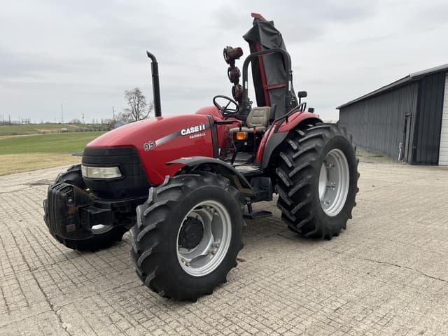 Image of Case IH Farmall 95 equipment image 3