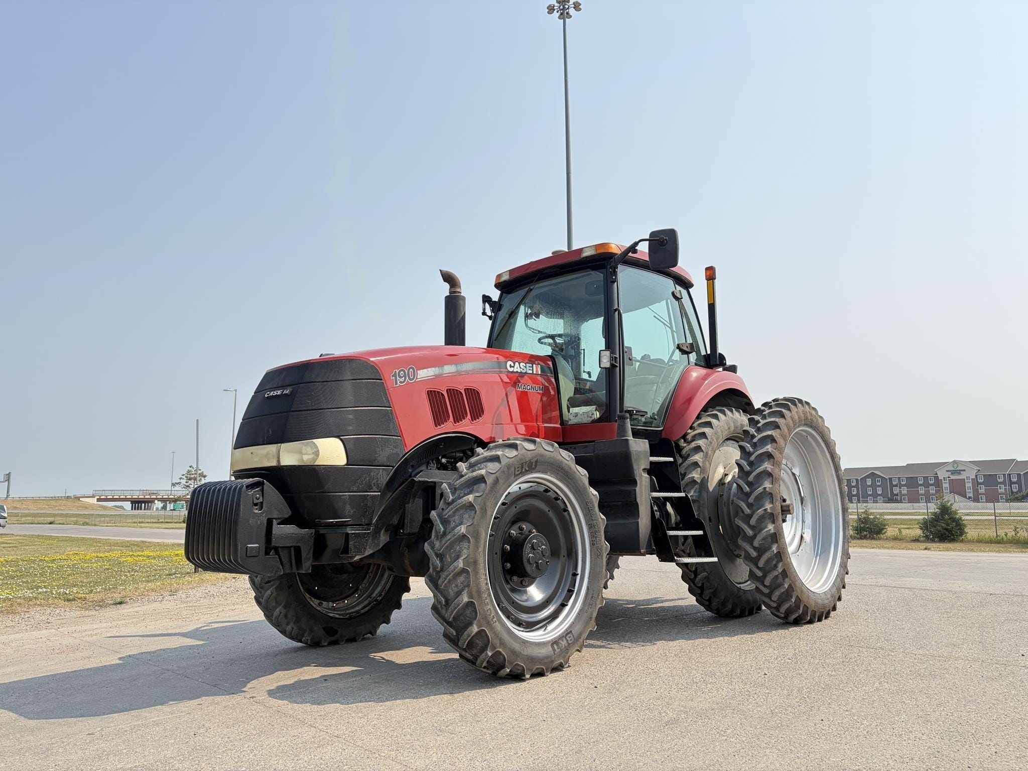 2009 Case IH Magnum 190 Equipment Image0
