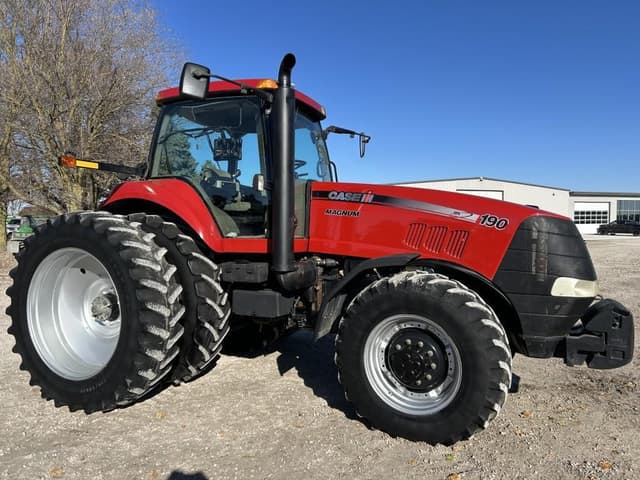 Image of Case IH Magnum 190 equipment image 1