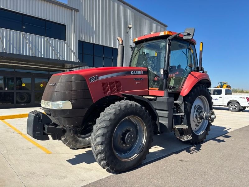 2009 Case IH Magnum 190 Equipment Image0