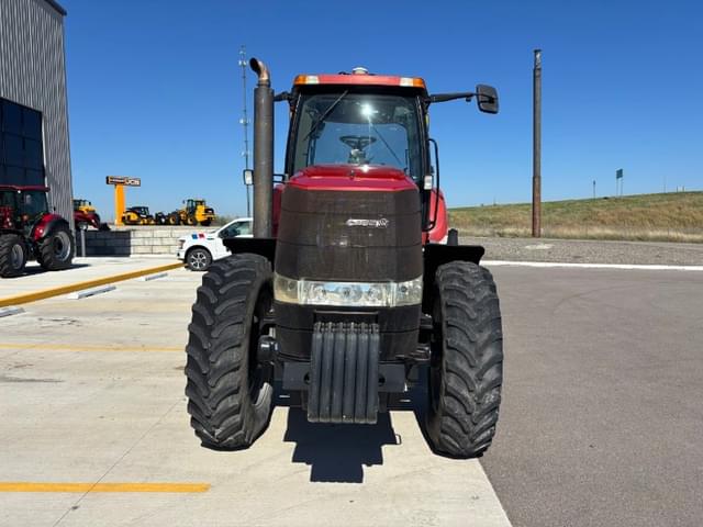 Image of Case IH Magnum 190 equipment image 2