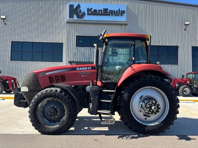 Image of Case IH Magnum 190 equipment image 2