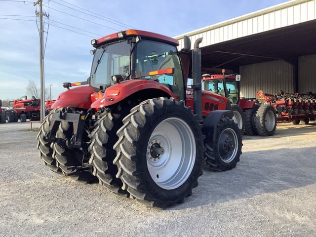 Image of Case IH Magnum 190 equipment image 2