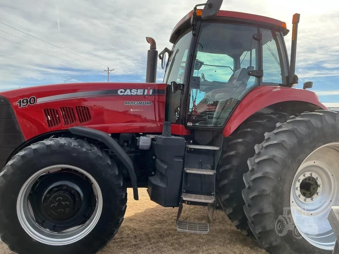 Image of Case IH Magnum 190 Primary Image