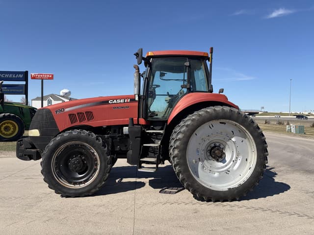Image of Case IH Magnum 190 equipment image 1