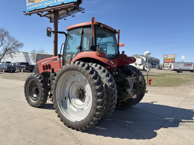 Image of Case IH Magnum 190 equipment image 2