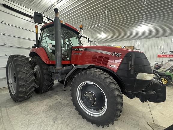 Image of Case IH Magnum 210 equipment image 3