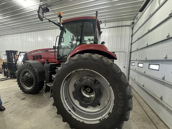 Image of Case IH Magnum 210 equipment image 1