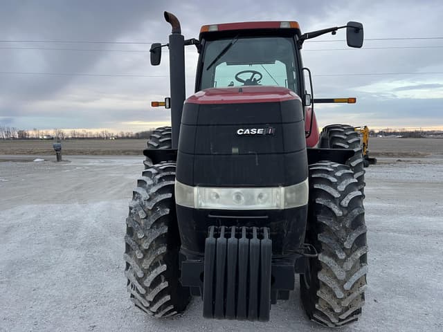 Image of Case IH Magnum 210 equipment image 2