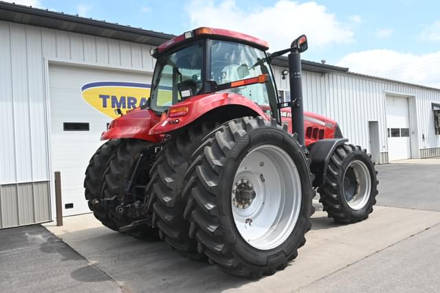 Image of Case IH Magnum 210 equipment image 4