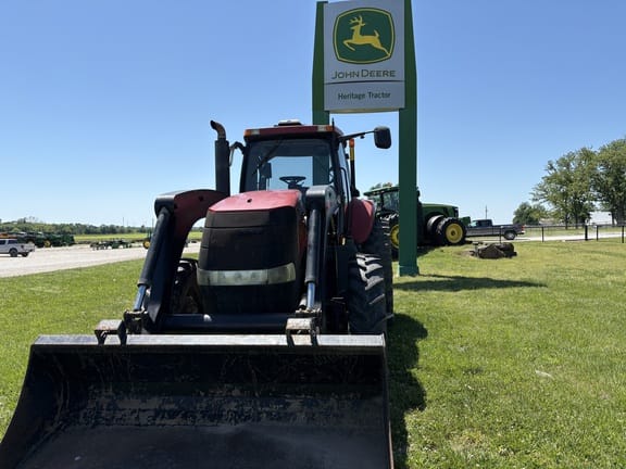 2009 Case IH Magnum 215 Equipment Image0