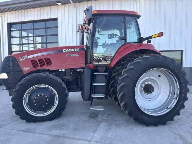 Image of Case IH Magnum 215 equipment image 1