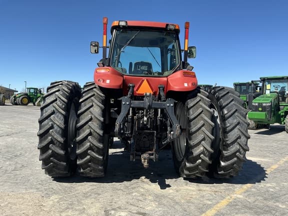 Image of Case IH Magnum 215 equipment image 3
