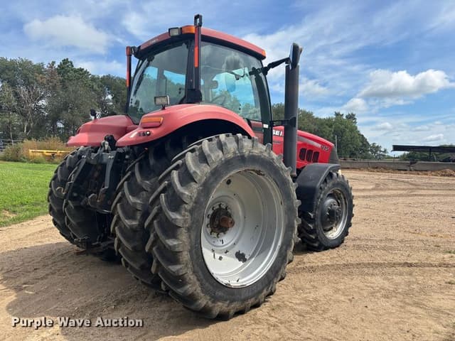 Image of Case IH Magnum 215 equipment image 4