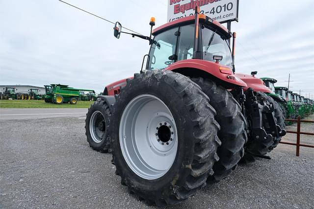 Image of Case IH Magnum 245 equipment image 4