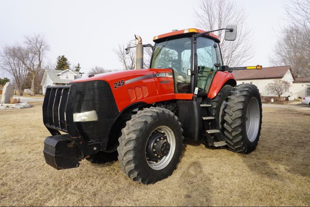 Image of Case IH Magnum 245 equipment image 2