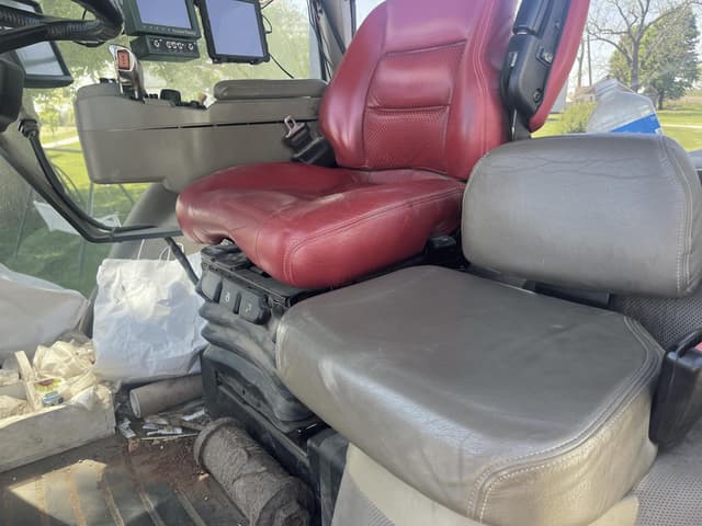 Image of Case IH Magnum 275 equipment image 4
