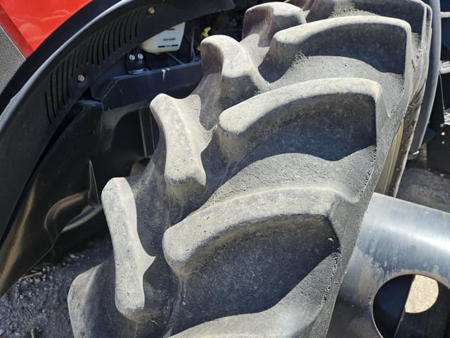 Image of Case IH Magnum 275 equipment image 2
