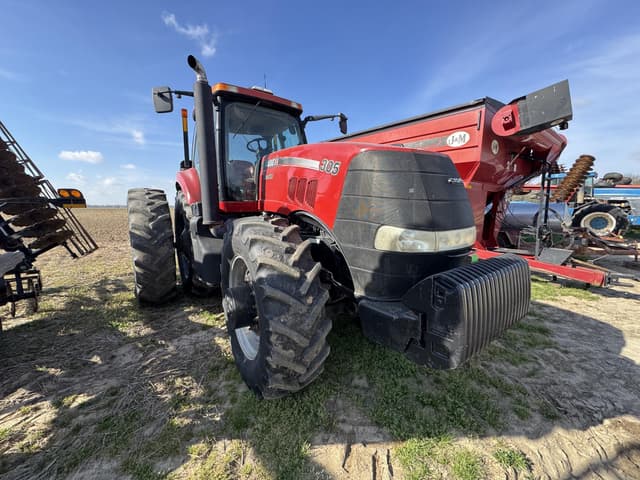 Image of Case IH Magnum 305 equipment image 4