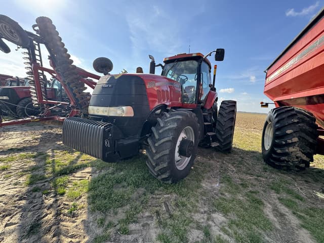 Image of Case IH Magnum 305 equipment image 1