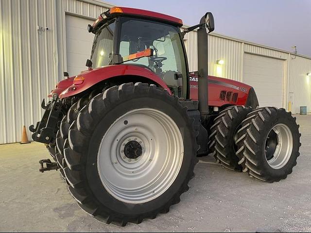 Image of Case IH Magnum 305 equipment image 4