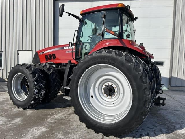 Image of Case IH Magnum 335 equipment image 4
