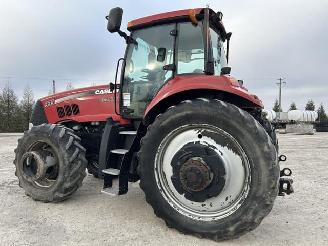 Image of Case IH Magnum 335 equipment image 4