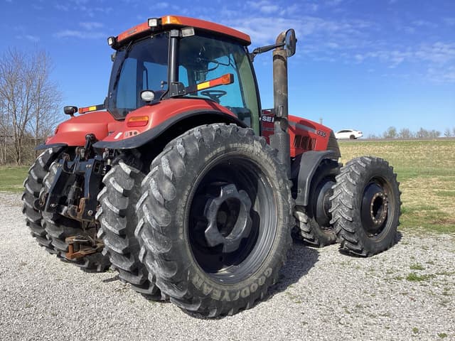 Image of Case IH Magnum 335 equipment image 2