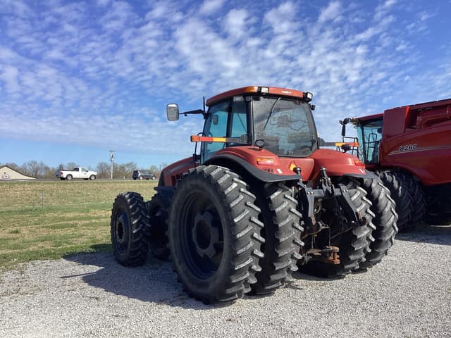Image of Case IH Magnum 335 equipment image 4