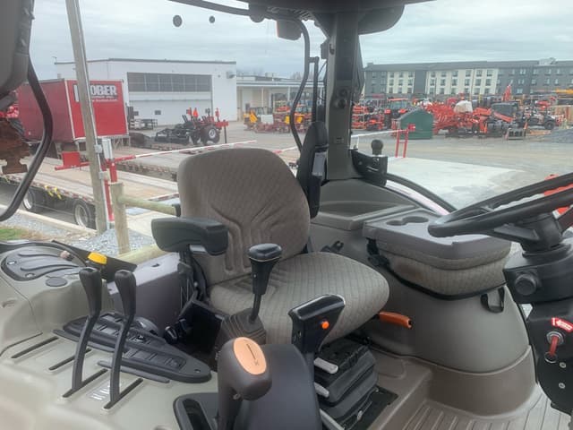 Image of Case IH Maxxum 115 equipment image 2